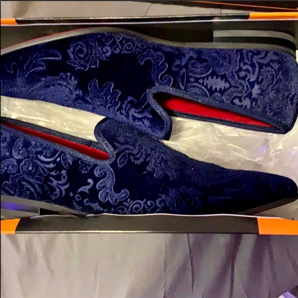 Navy blue men’s dress shoes